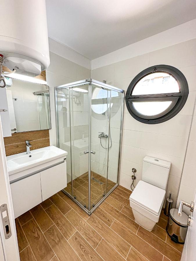 Luxury Sea View Two Bedroom Apartment In Caesar Resort & Spa, Long Beach Perivolia tou Trikomou Exterior photo
